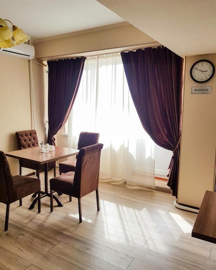 Seven Hotel Bishkek Exterior foto